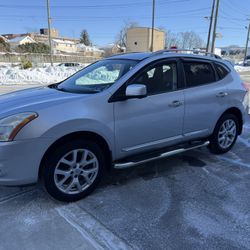 2013 Nissan Rogue 80k Miles 1 owner 6499 Firm