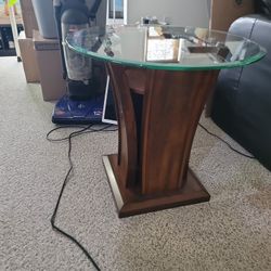 Solid Oak End Table 