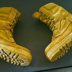 ALMC Combat Boots Size 7