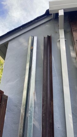 Metal flashing for roofing trim