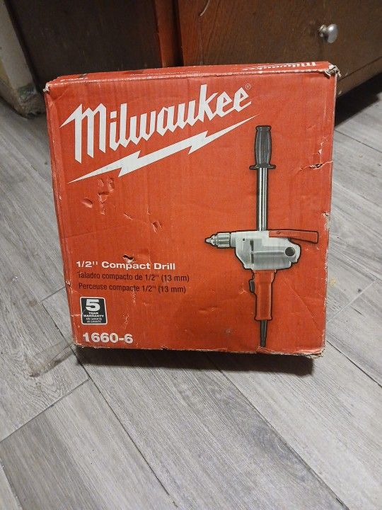 Milwaukee Compact Drill
