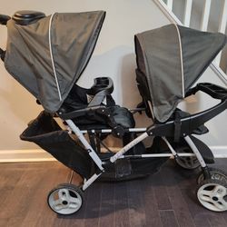 Graco DuoGlider Double Stroller | Lightweight Double Stroller with Tandem Seating, Glacier