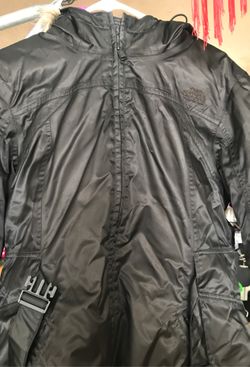 Large woman’s northface coat