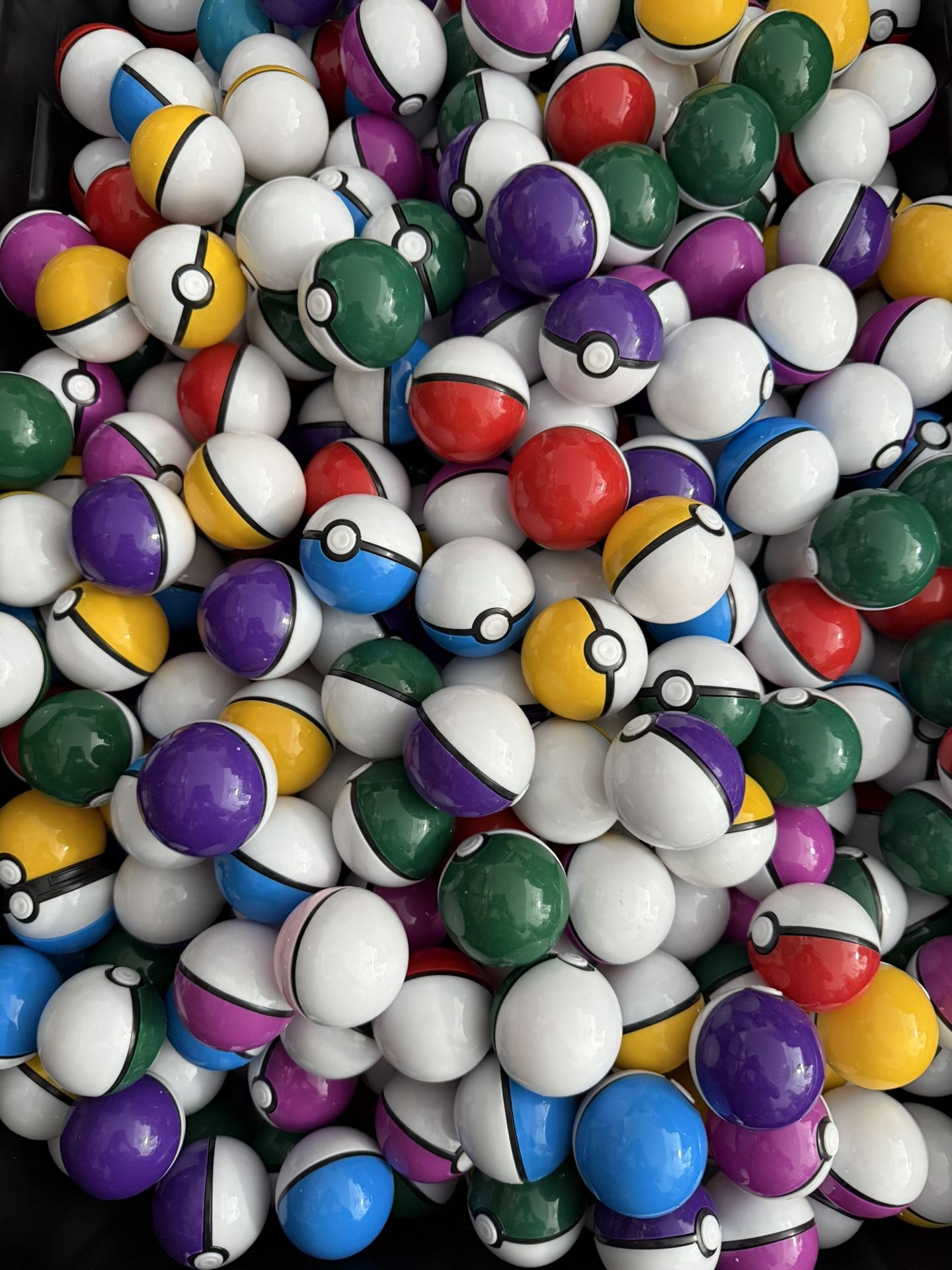 300 Pokeballs With Toys Inside