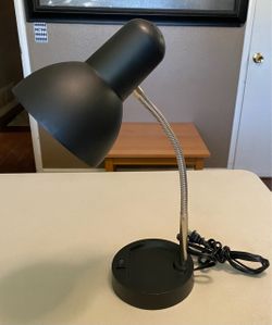 DESK LAMP
