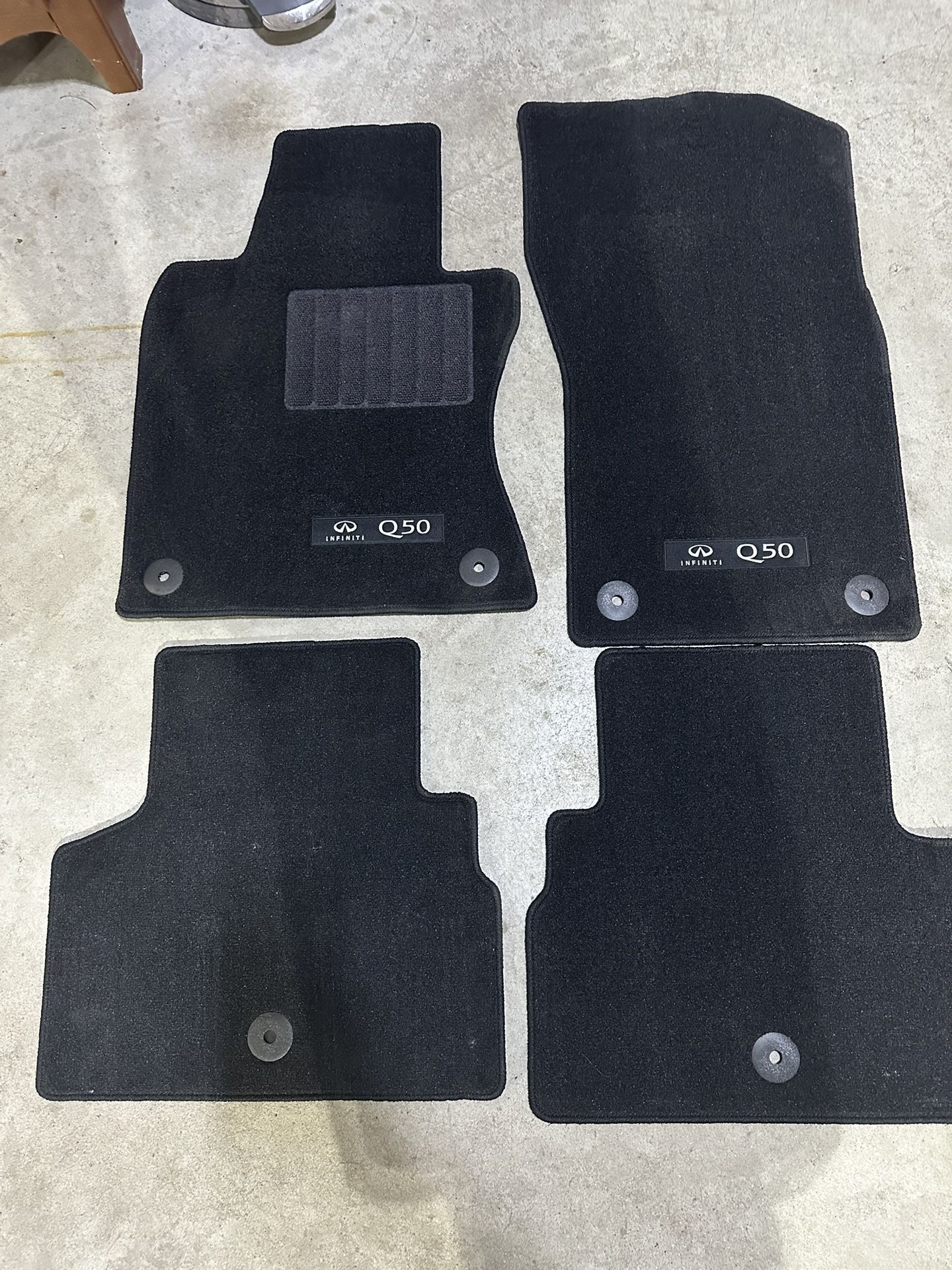 Infiniti Q50 Floormats (black)