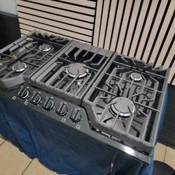 Frigidaire 36″ 5-Burner Gas Cooktop – Modern Black Top for Flip & Upgrade Projects