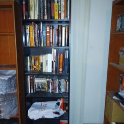 BOOKSHELVES 