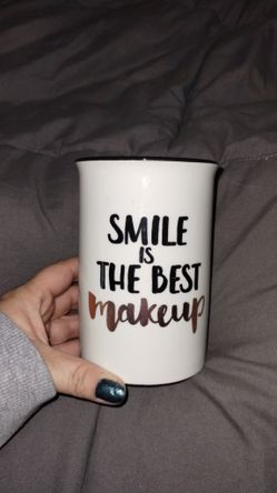 Make Up Brush Cup