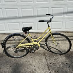 Schwinn Breeze Girls Bike