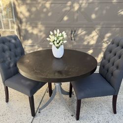 4 Person Dining table with 2 Chairs - $50