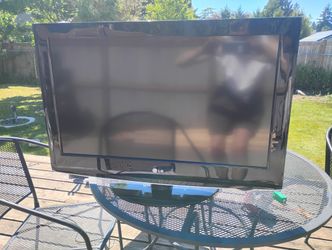 32" Inch LG Flat Screen TV