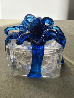 Solid Glass Present With Ribbon & Bow