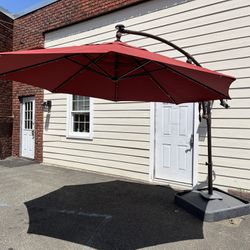 11ft Cantilever Solar Umbrella