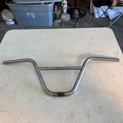 HANDLEBARS MADE BY ACE BIKES CR-MO Mid School 22”W, 9.25”H