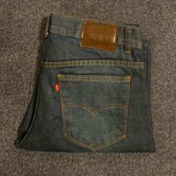 LEVI’S