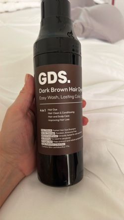 A Korean shampoo for coloring gray roots