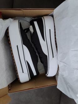 Womens Puma Shoes 7.5