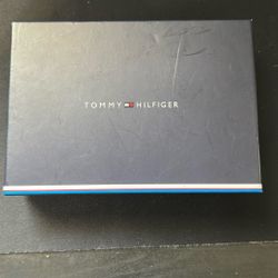 Tommy Hilfiger Heritage TH Monogram Medium Bifold Wallet
