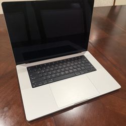 2023 MacBook Pro M2 Pro 16”