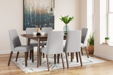 Lyncott Gray/Brown Extension Dining Table with 6 Chairs