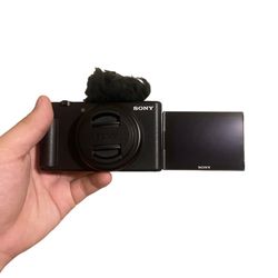 Sony ZV-1F Digital Mirrorless Camera 