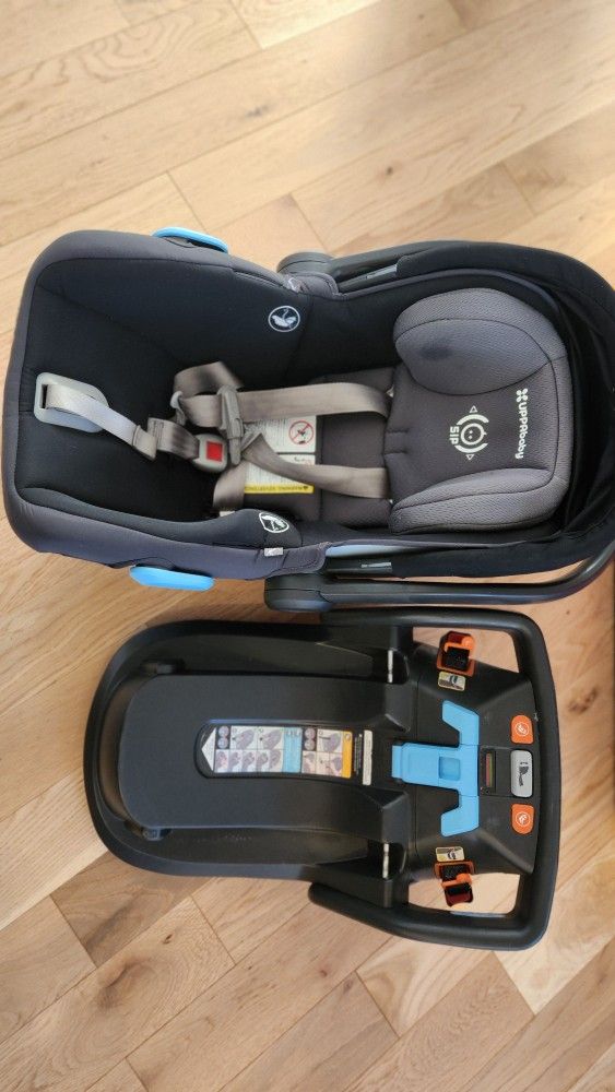 Mesa Carseat With Base. Not Expired