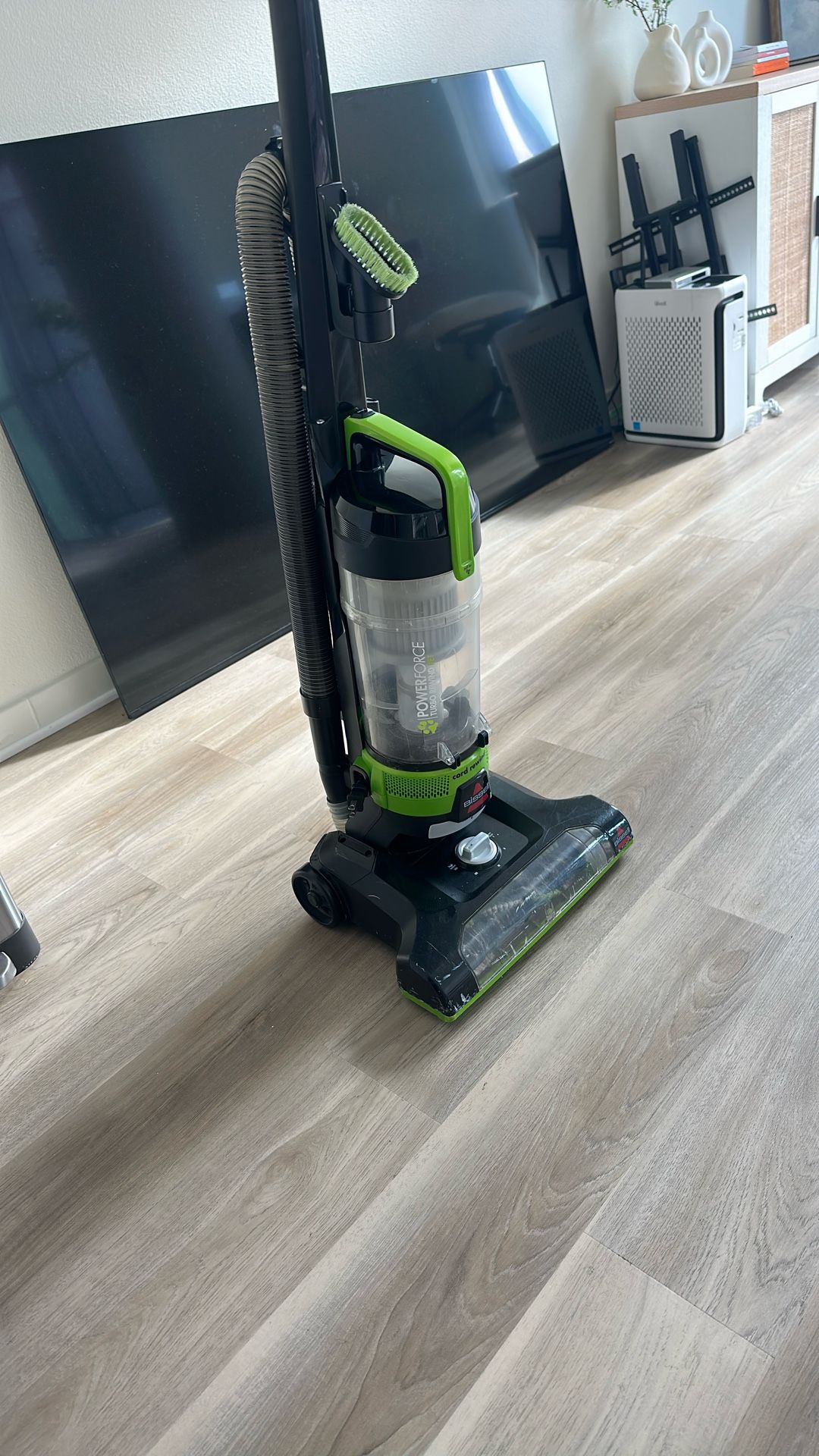 BISSELL PowerForce Helix Turbo Rewind Pet Upright Vacuum β $40 OBO