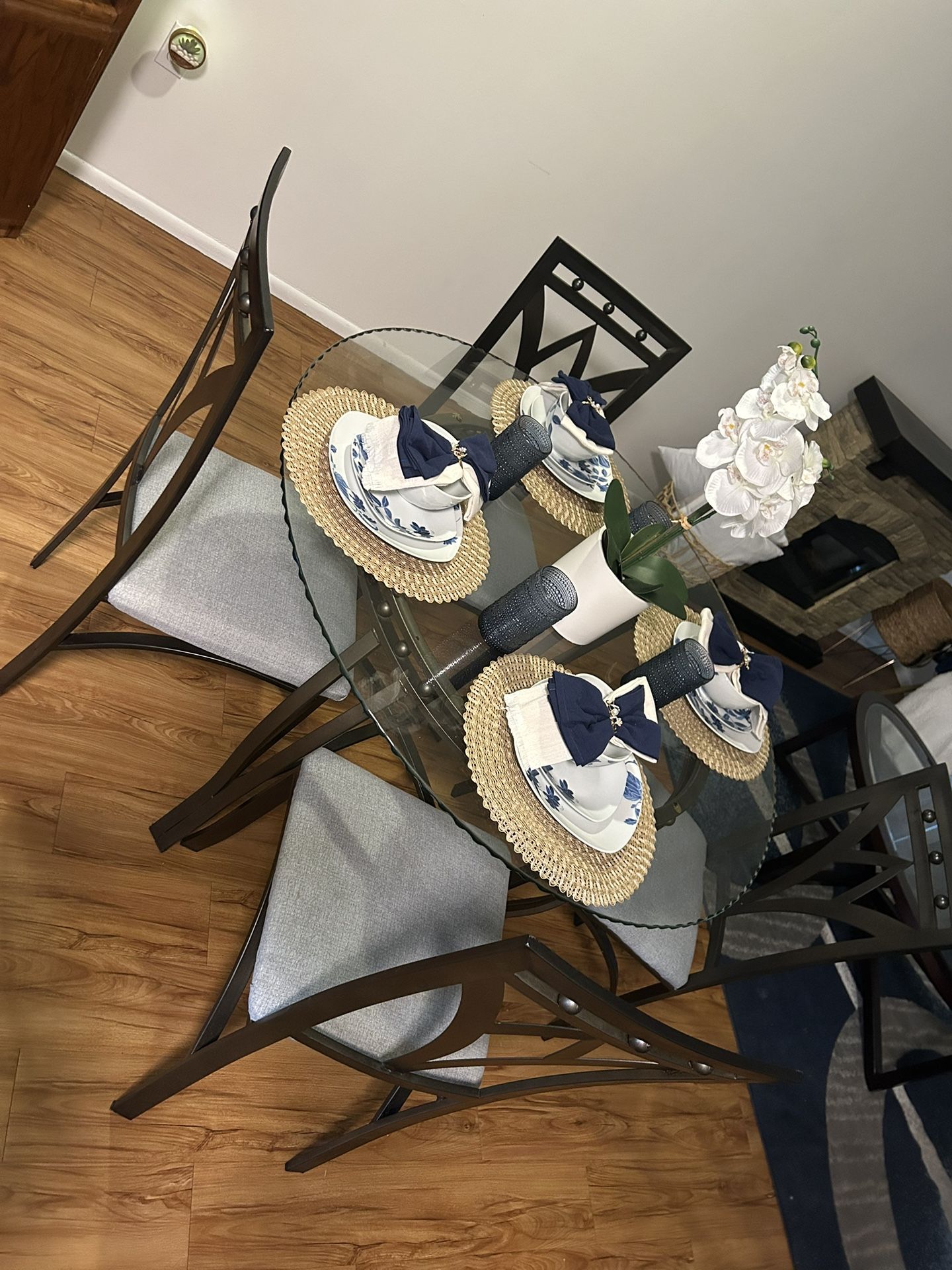 Dining Table With 4 Chairs