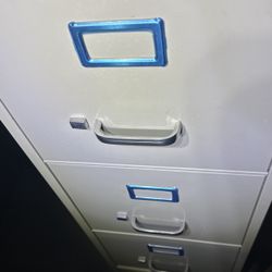 2 Vertical File Cabinet 