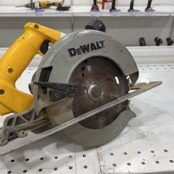 Dewalt Circular Saw 