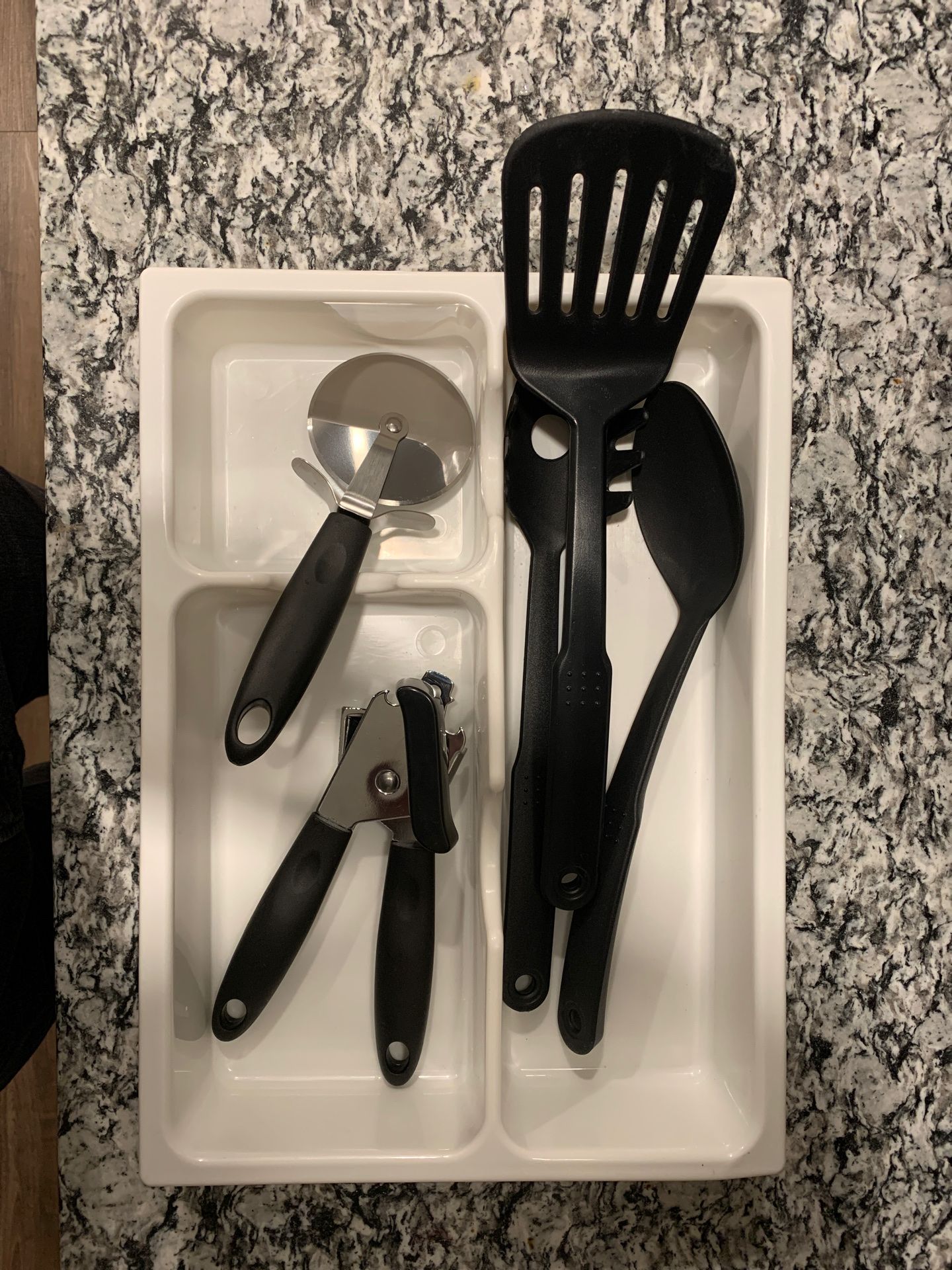 Kitchen Utensils/ Drawer Organizer