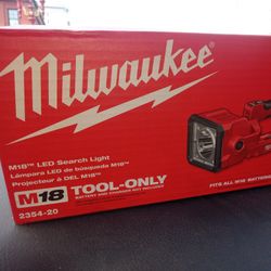 Milwaukee M18 LED Search Light (2354-20)