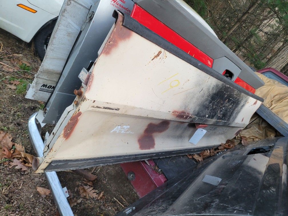1973 To 1987 Chevy/Gmc square body tailgate