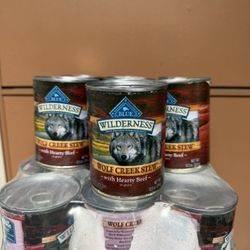 Blue Buffalo Wilderness Wolf Creek Stew High-Protein & Grain-Free Hearty Beef in Gravy Wet Dog Food,