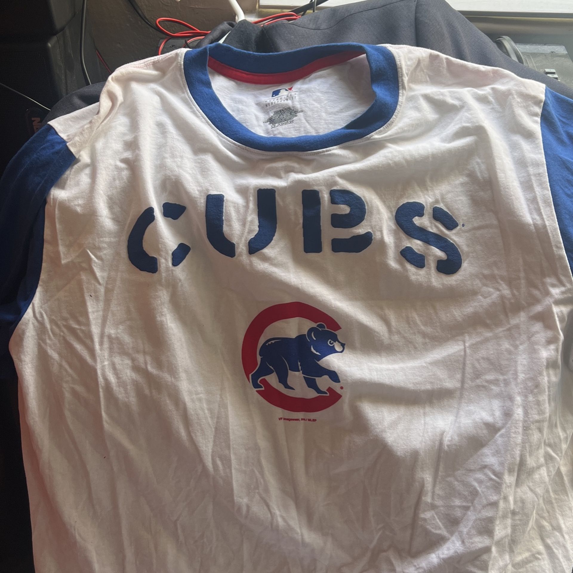 Men’s XL Chicago Cubs T