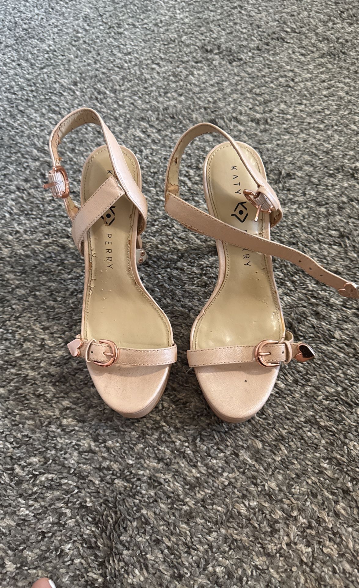Katy Perry Heel