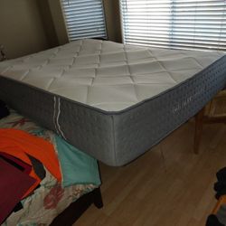 LULL LUXE HYBRID QUEEN MATTRESS LIKE NEW MINT COND AMAZING DEAL