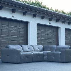 Couch/Sofa Sectional - Recliner - Leather - Gray - Delivery Available 🚛