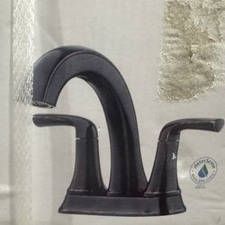Pfister Ladera Centerset 4 inch Bathroom Faucet in Tuscan Bronze Finish 