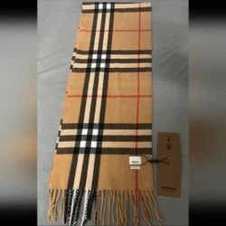 Burberry Scarf 