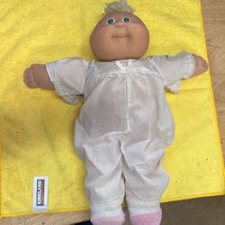 1982 Cabbage Patch Doll In Good Condition