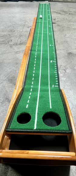 Putting Mat