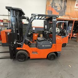 TOYOTA 7FGCU30 - 6,000lb 3 Stage 