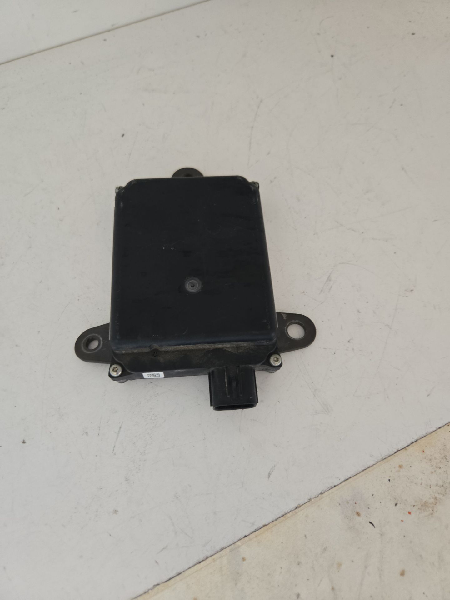 TOYOTA TACOMA OEM REAR BUMPER BLIND SPOT SENSOR RADAR
