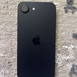 iPhone 16e