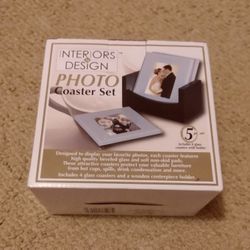 BRAND NEW IN BOX INTERIOR DESIGN PHOTO COASTER SET WITH WOODEN COASTER HOLDER 