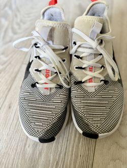 Women’s Nike TR 8 Running Sneakers 