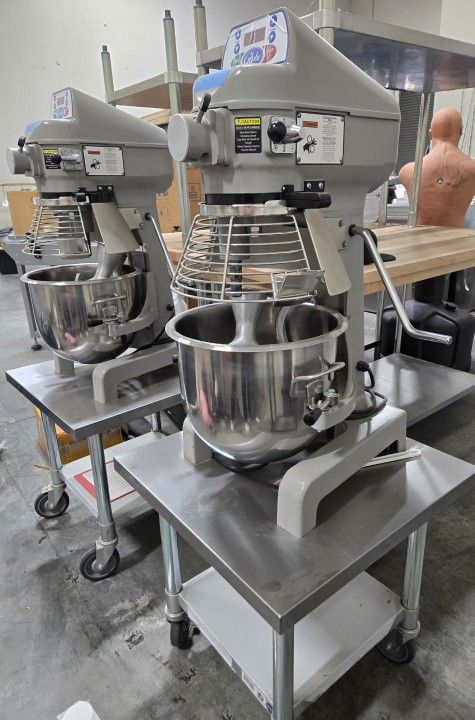 Globe SP20 20 qt Planetary Mixer