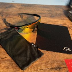 Oakley Sunglasses Brand New $60